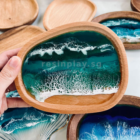 Natural Beech Wood Pebble Dish