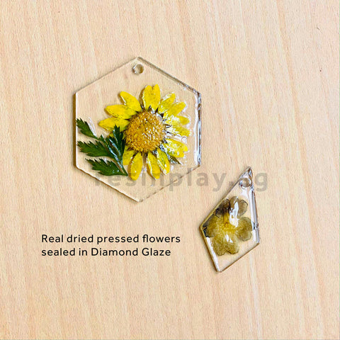 Diamond Glaze - 3D Sealer for Sealing Objects & Paper for Embedding in Resin