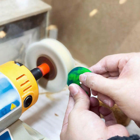Polishing Compound for Polishing Resin