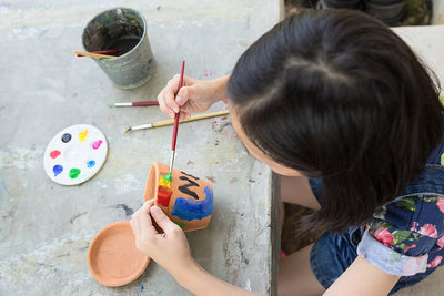 5 Benefits of Introducing Your Child to Arts and Crafts