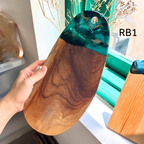 SAMPLE SALE - Resin Cheeseboard