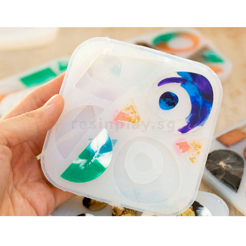 Mould Making and Resin Casting for Jewellery - 3Hrs