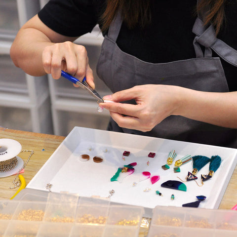 Resin Finishing & Jewellery Assembly Techniques