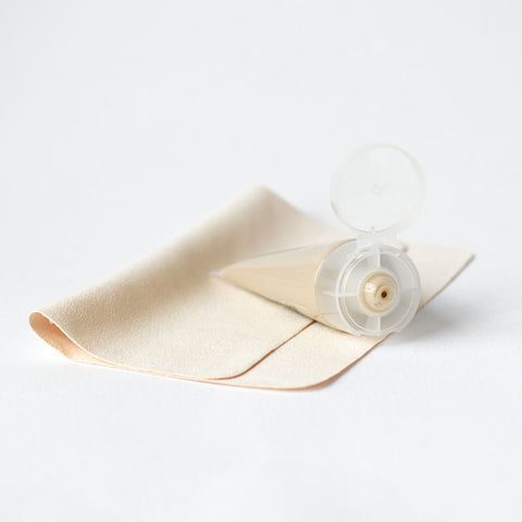 Resin Polishing Kit for Restoring Shine in Dull Surfaces